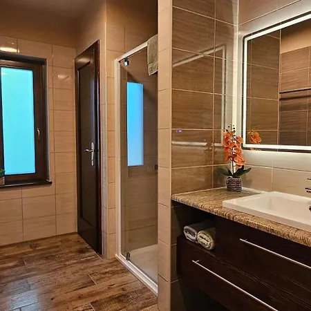 Apartment Mamor Kucko